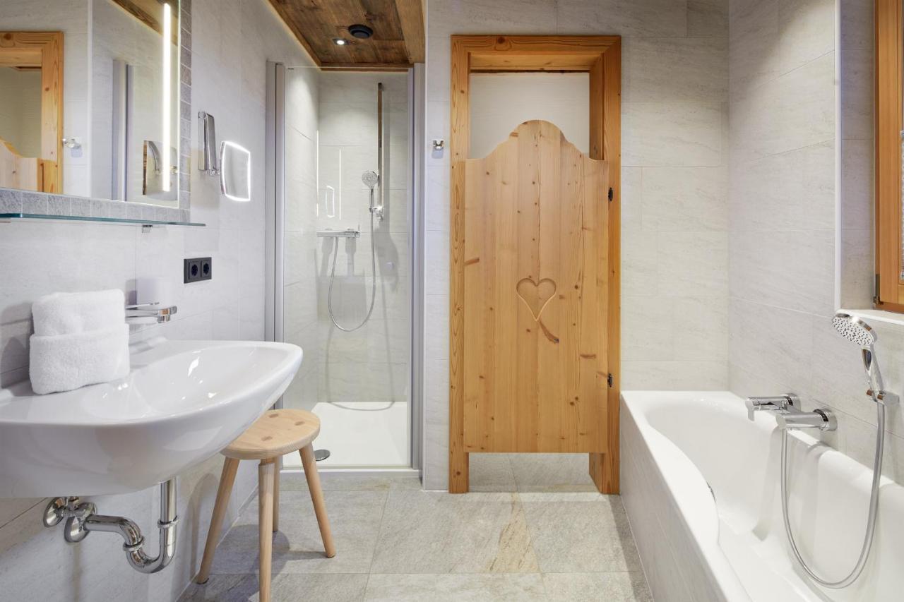 Promi Alm Flachau - Luxus Chalets Buitenkant foto